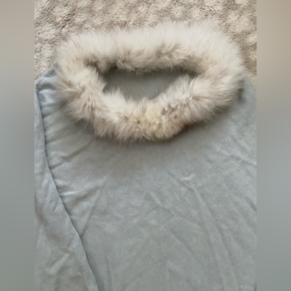 Poncho with fur neck